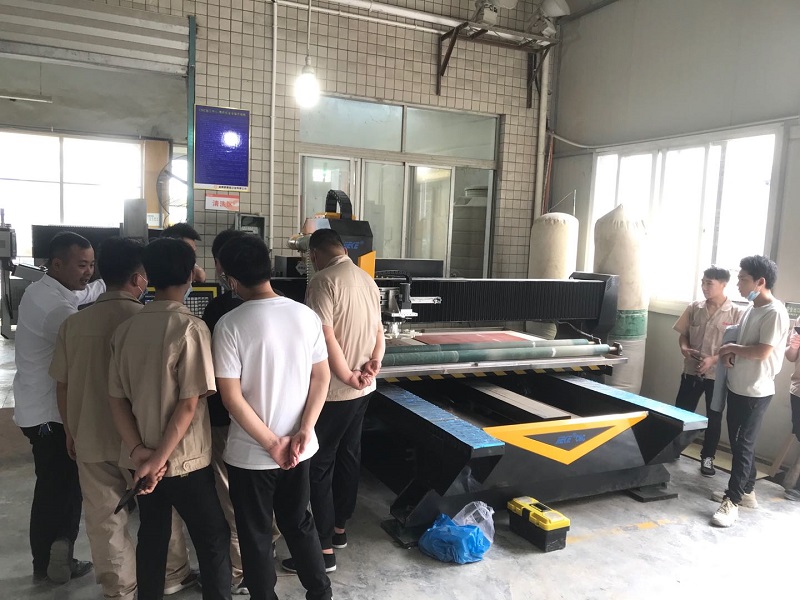 杰克2513升級加裝 成為測試治具行業(yè)專用CNC